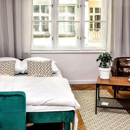 Mirror Apartmán