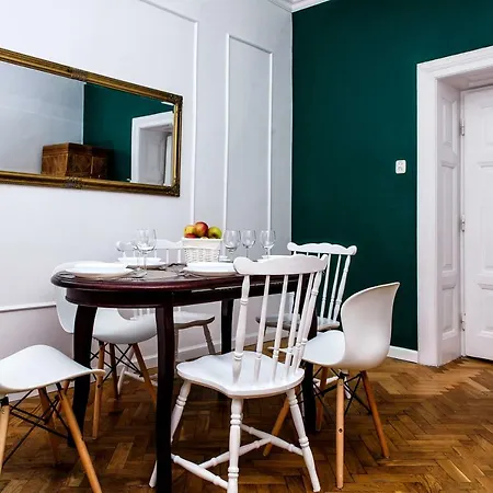 Mirror Apartamento